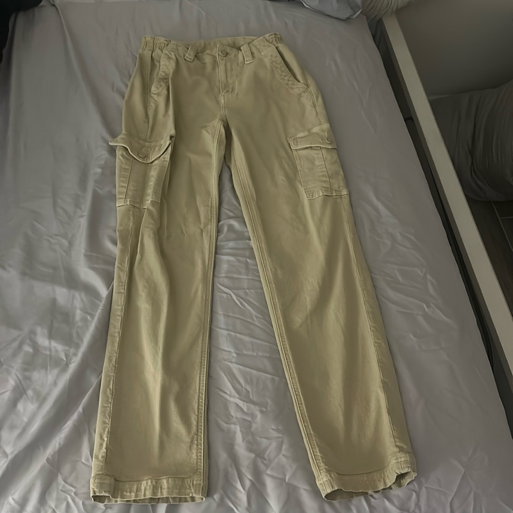 American eagle cargos